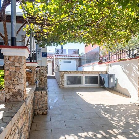 Holiday House Iva Slatine Ngoại thất bức ảnh