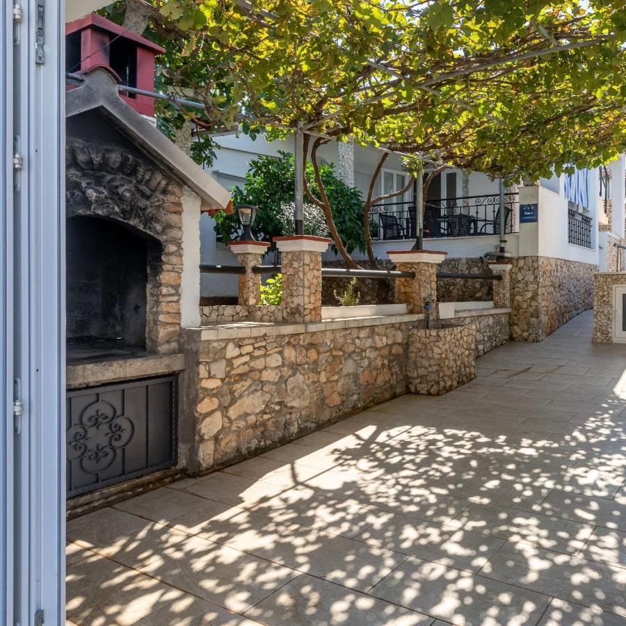 Holiday House Iva Slatine Ngoại thất bức ảnh