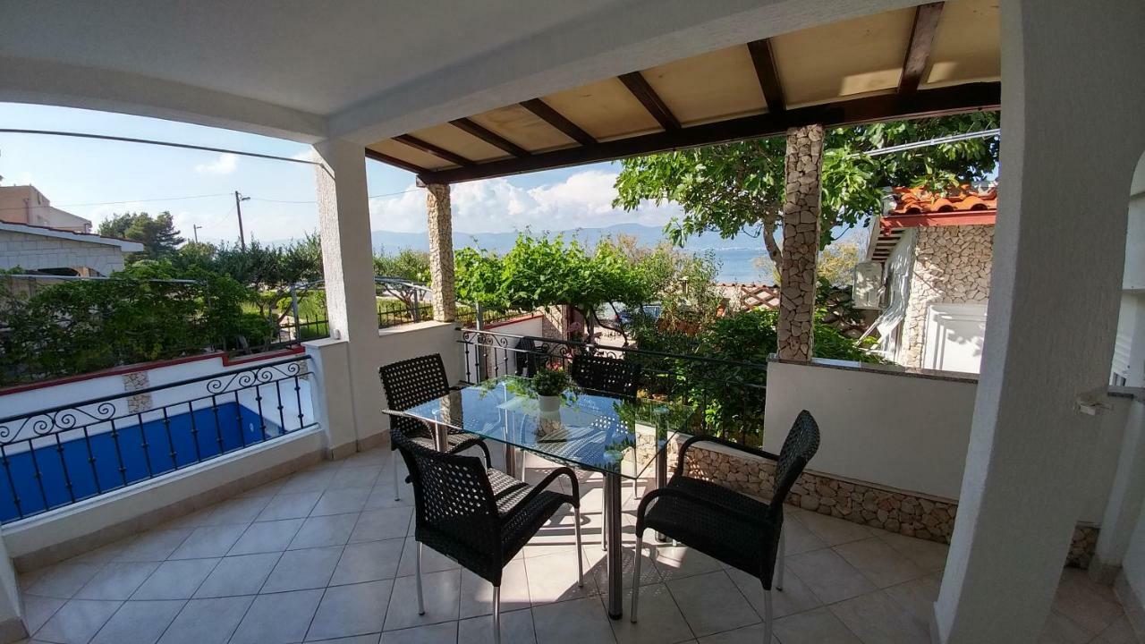 Holiday House Iva Slatine Ngoại thất bức ảnh